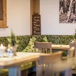 Restaurant Gaestehaus Wiesenheim بيت ضيافة أوديرنز