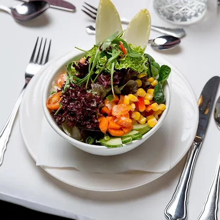 Gaestehaus Restaurant Wiesenheim לינה וארוחת בוקר 2*