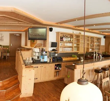 Penzion Restaurant Gaestehaus Wiesenheim 2*