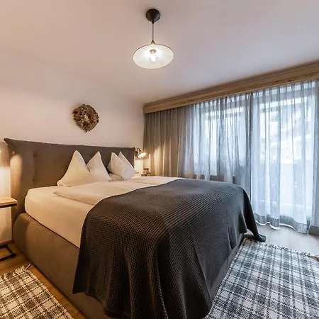 Restaurant Gaestehaus Wiesenheim Guest house Uderns