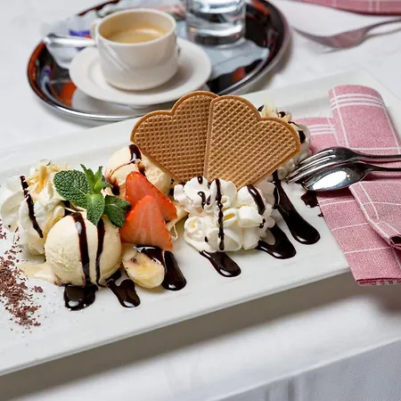 Guest house Restaurant Gaestehaus Wiesenheim 2*