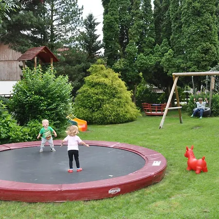 Guest house Restaurant Gaestehaus Wiesenheim Uderns