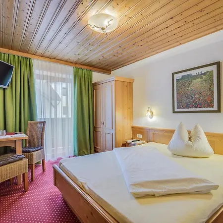 Guest house Restaurant Gaestehaus Wiesenheim 2*